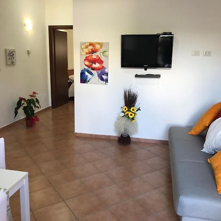 Casa Di Cristina Apartment Fiumicino Bagian luar foto