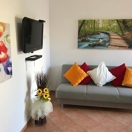 Casa Di Cristina Apartment Fiumicino Bagian luar foto
