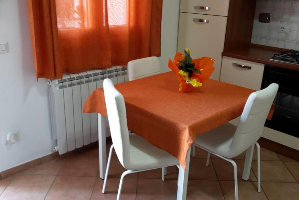 Casa Di Cristina Apartment Fiumicino Bagian luar foto