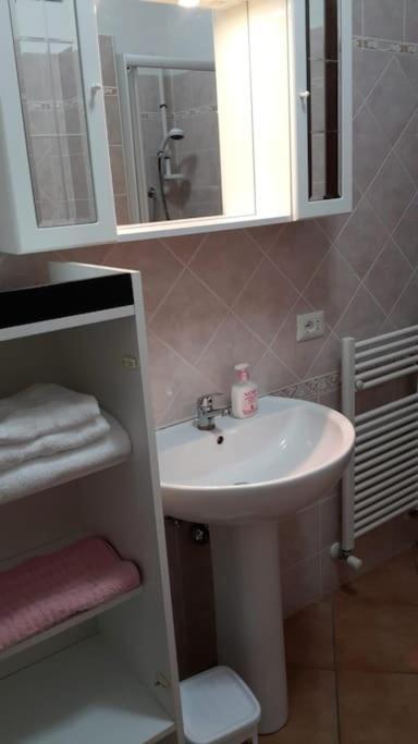Casa Di Cristina Apartment Fiumicino Bagian luar foto