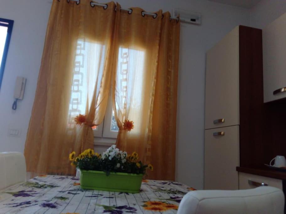 Casa Di Cristina Apartment Fiumicino Bagian luar foto
